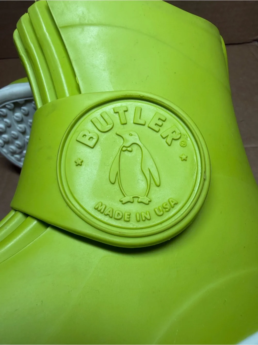 Kids over the shoe rain boot